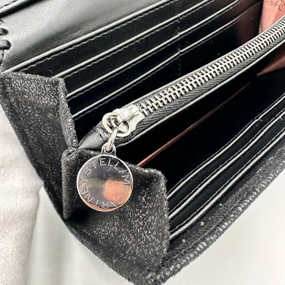 STELLA MCCARTNEY
Vegan Suede Continental Wallet - Picture 7 of 11